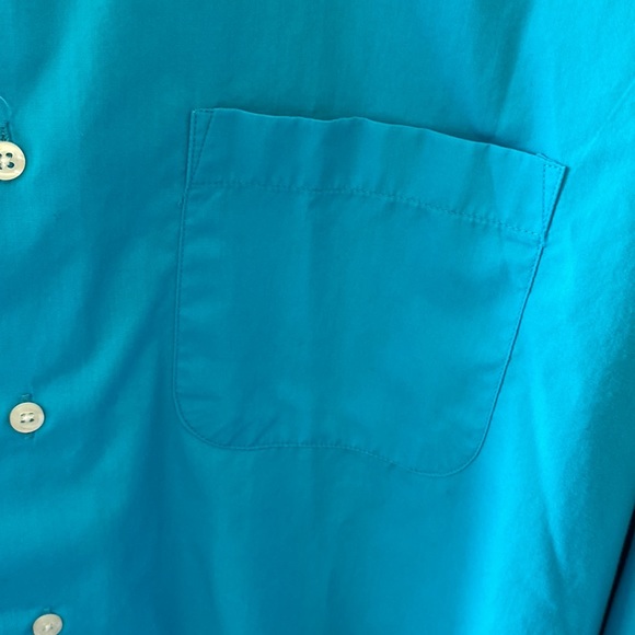 Set of 3 Men’s long sleeve dress shirts- Sz Lg 16-16 1/2 / 32/33 sleeve - Picture 11 of 12